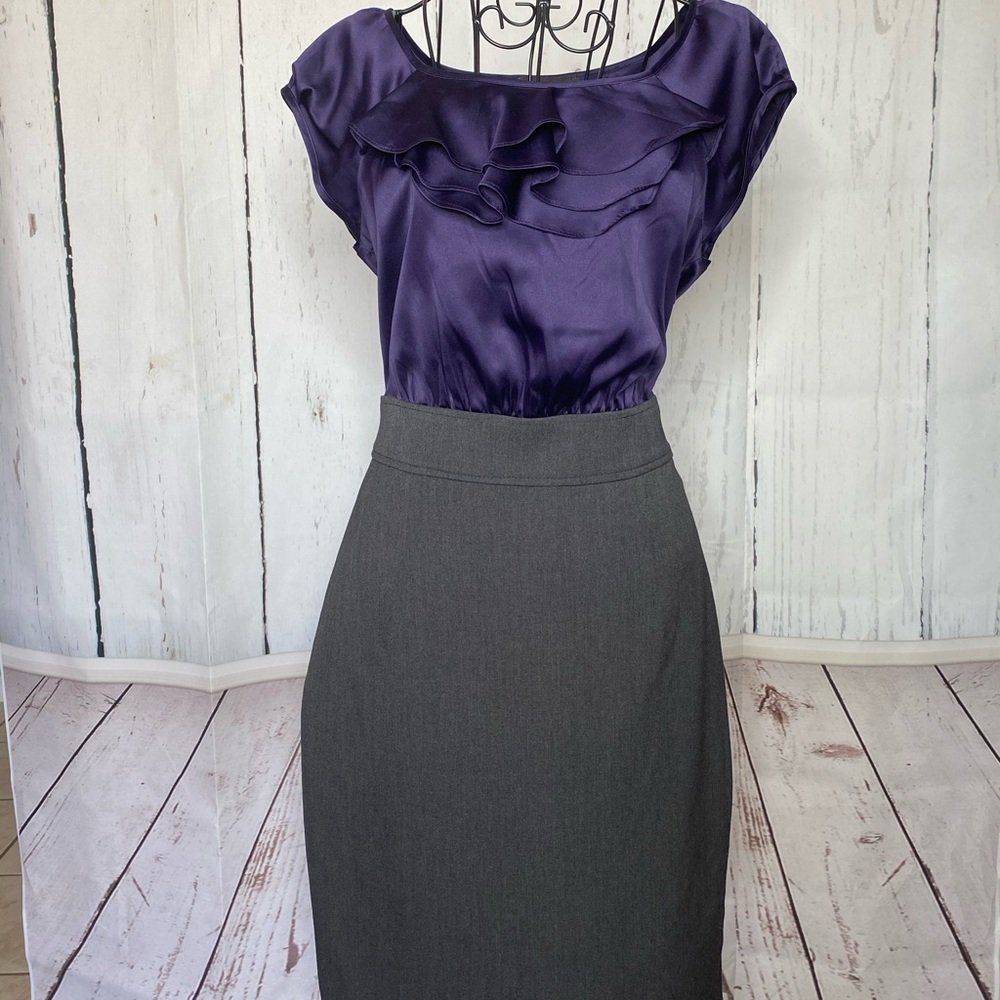 The Limited Dress - Picture 3 of 11